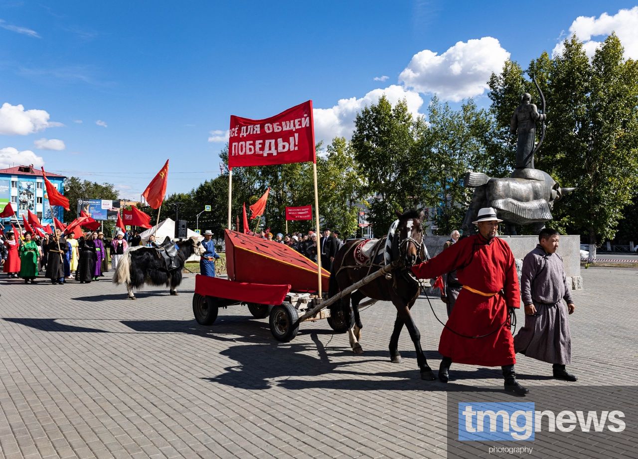 В Туве проходит военно-исторический форум «История и память» В Туве проходит военно-исторический форум «История и память»