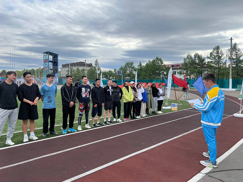 В Кызыле проходит конкурс красоты и мужества среди студенческой молодежи