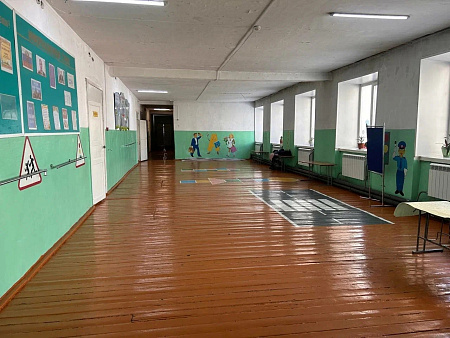 В Туве сегодня стартовала ремонтная кампания в школах республики