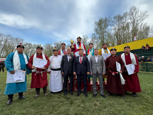 Владислав Ховалыг